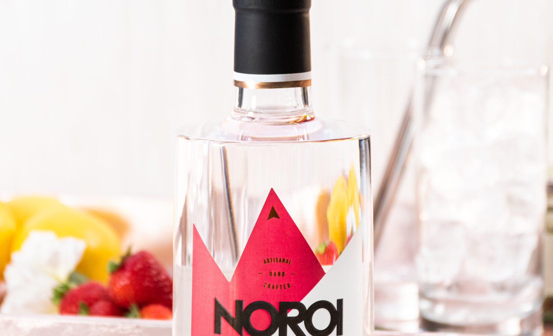 Gin aux petits fruits du Québec de Noroi Noroi's Quebec wild berries gin
