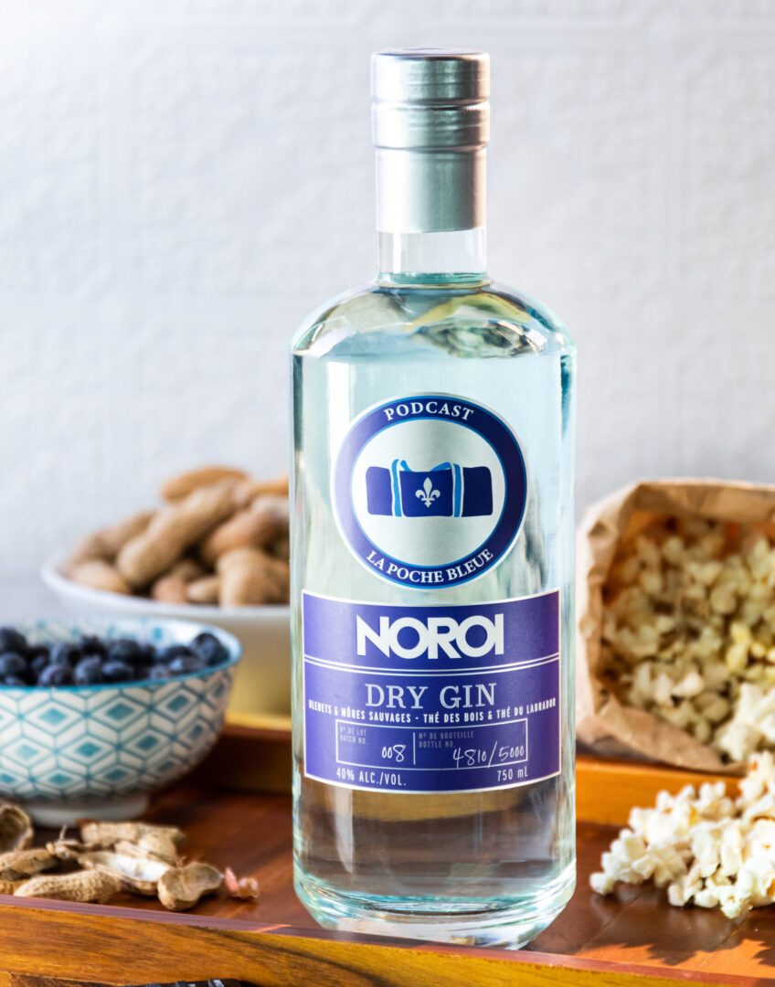 Bouteille Gin aux bleuets & mûres - thés des bois & du Labrador Noroi La poche Bleue