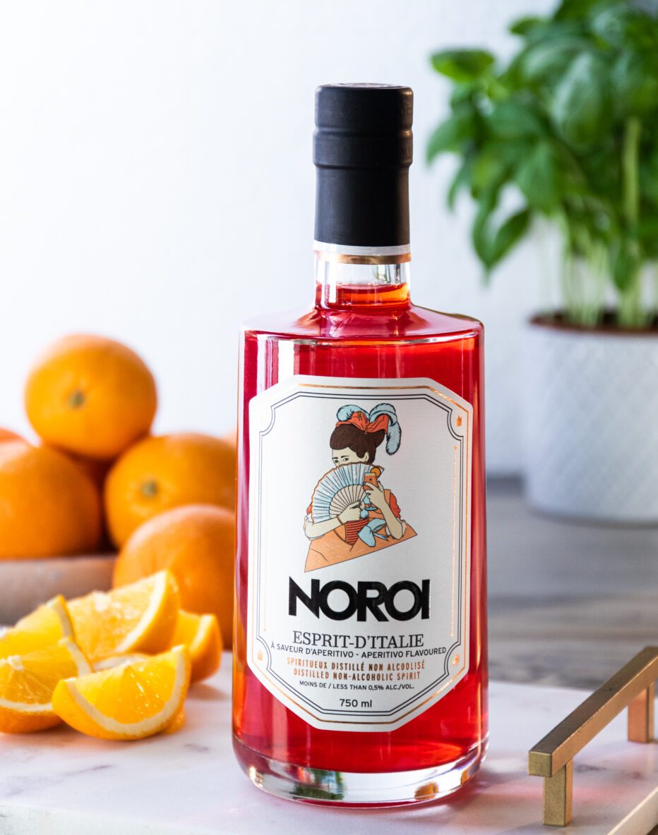 Esprit-d'Italie: Spiritueux sans alcool à saveur d'aperitivo Esprit-d'Italie: non-alcoholic aperitivo-flavoured spirit