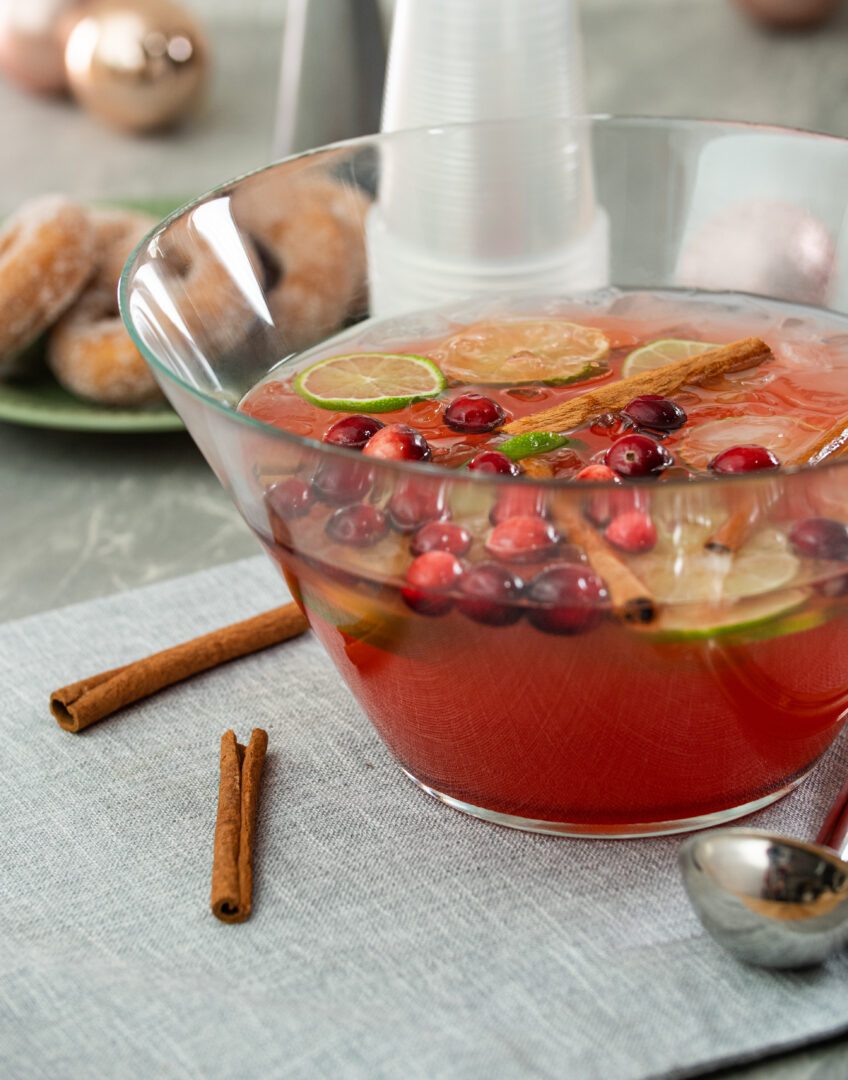 Recette cocktail Rodéo de Rudolph, fait avec le cocktail à la vodka framboise et mûre et la liqueur d'érable de Noroi